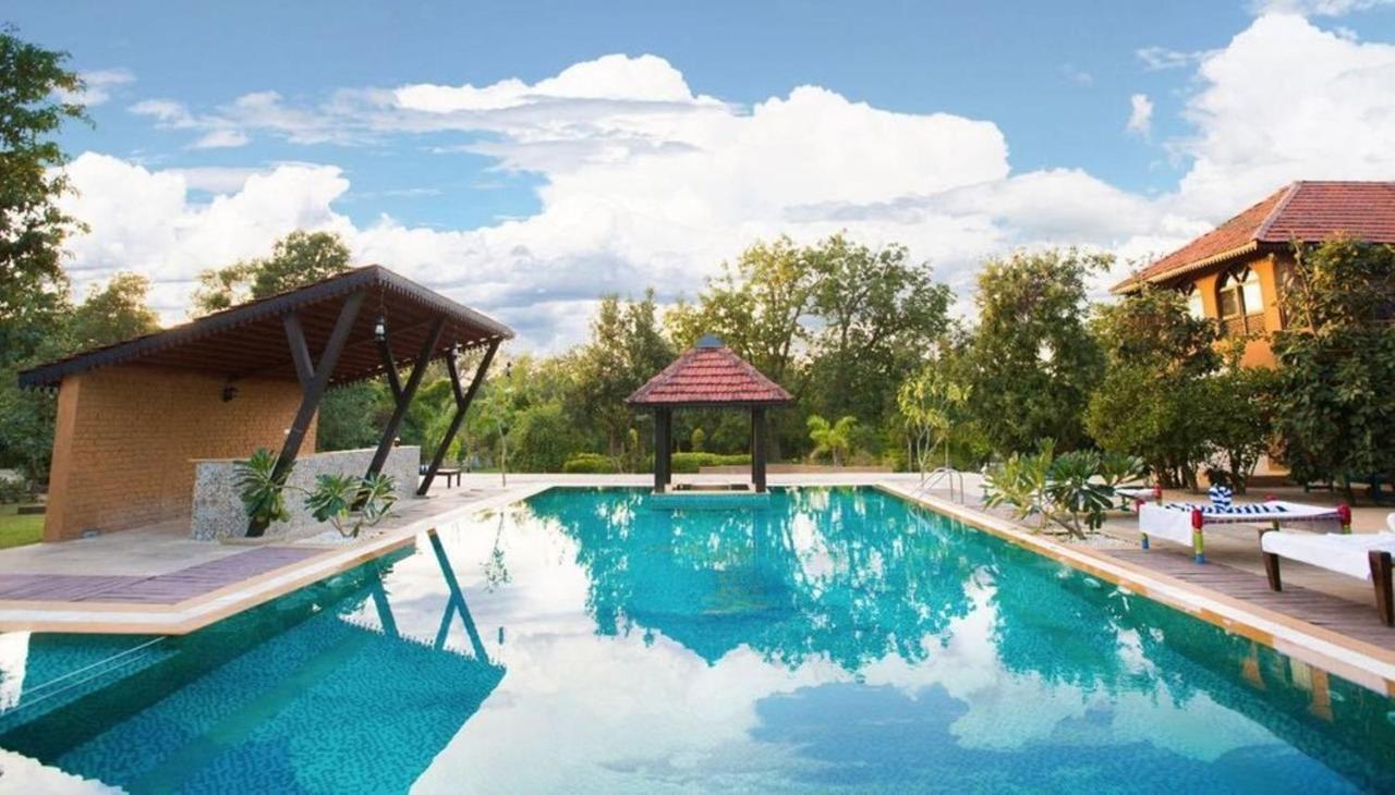 Vannraj Resort And Spa Khawāsa Eksteriør billede